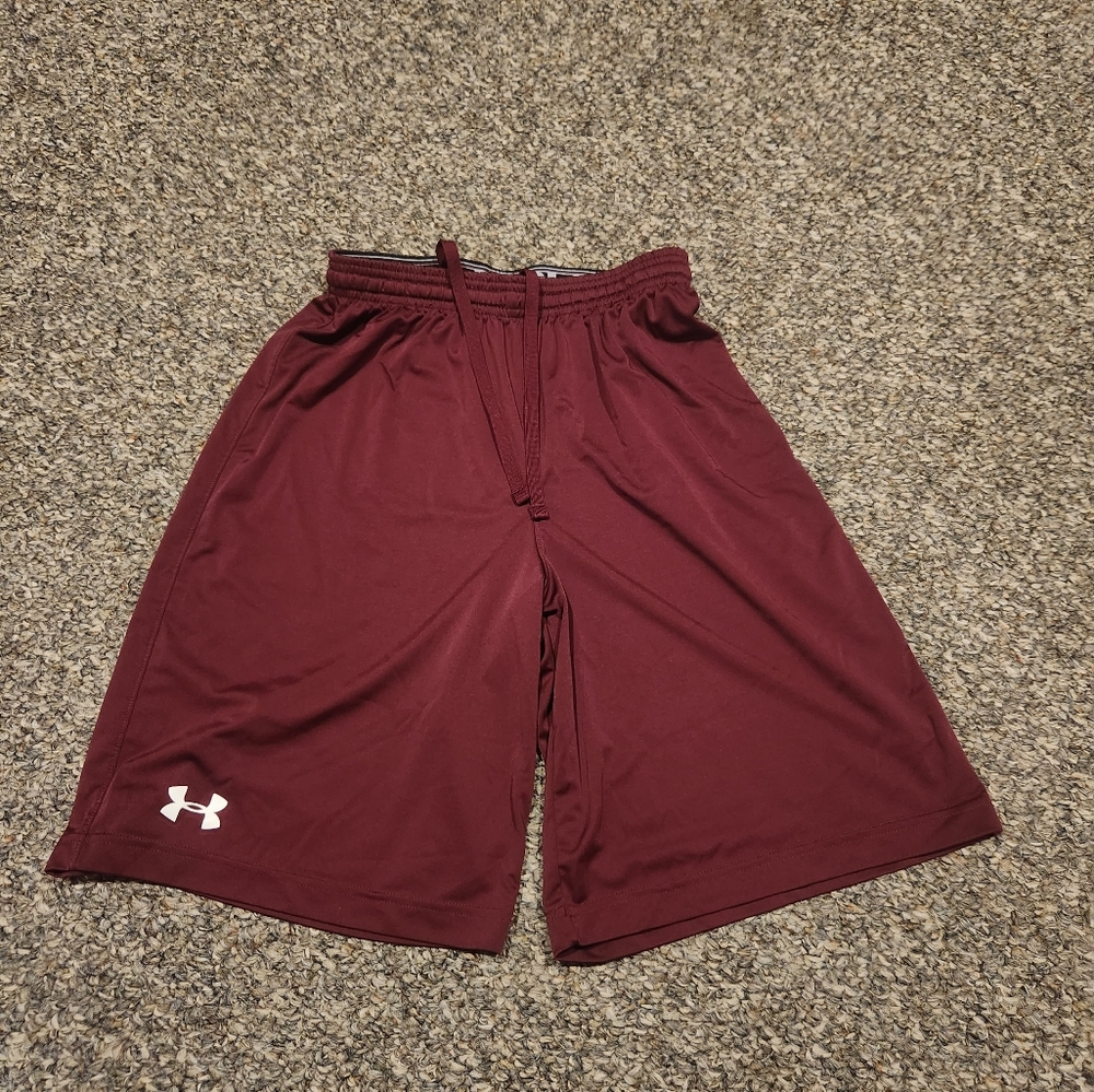 Under Armour shorts mens small